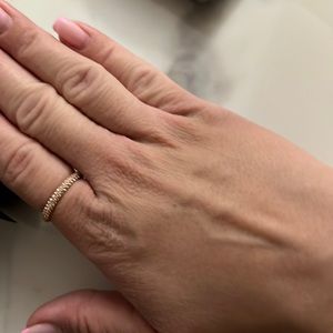 Brand new Swarovski stone ring rose gold